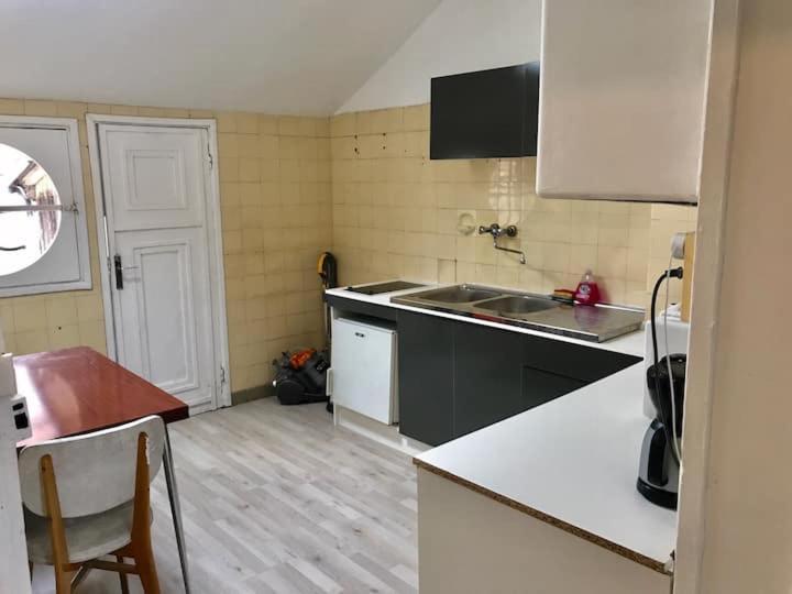 Appartement Simple Sur Argenteuil, Proche Paris Экстерьер фото